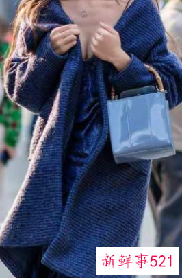 冬天穿裙子配什么外套好看