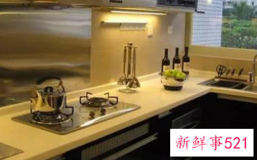 煤气灶与水池什么方位最佳