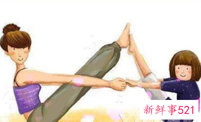 不同时期的亲子瑜伽