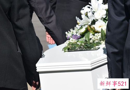 梦见埋死人有什么征兆