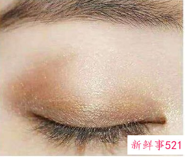 新手化妆者怎么画眼影