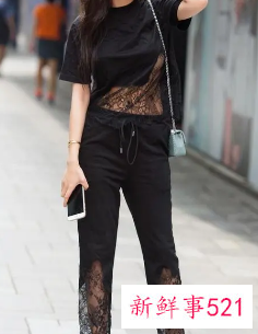 蕾丝搭配什么裤子好看