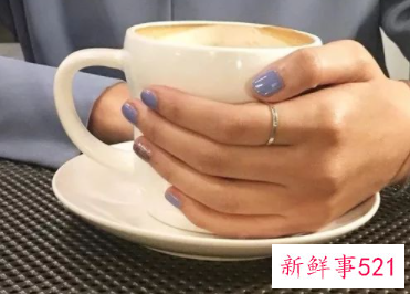 怀孕可不可以做美甲