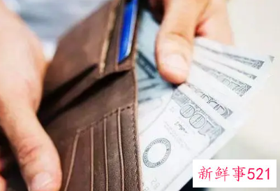 梦见别人向我借钱寓意