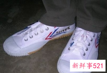 夏天买什么牌子的鞋子好