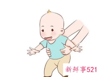 婴儿几个月让他学站