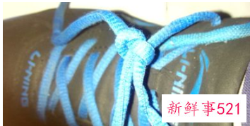 简单系鞋带方法步骤图解