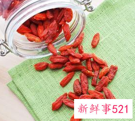 菊花茶与枸杞泡水的功效