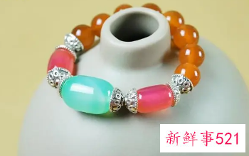 2022年摩羯女转运佩戴啥