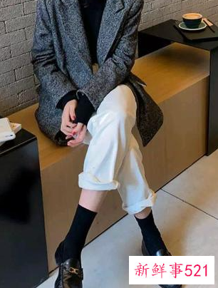 穿小皮鞋怎么搭配