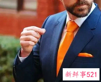 黑色衬衣搭配什么领结