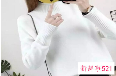 圆领毛衣如何穿搭