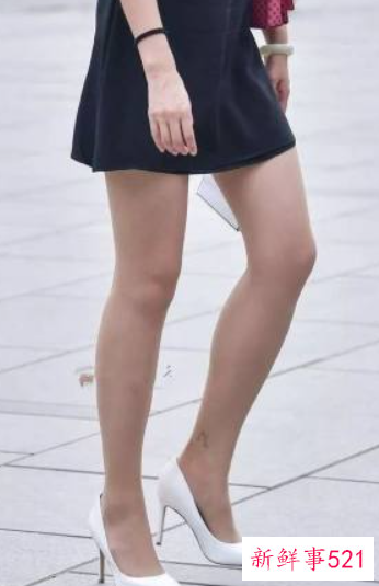 穿小皮鞋怎么搭配