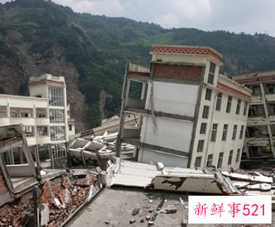 梦见地震房子倒塌但是安全躲开