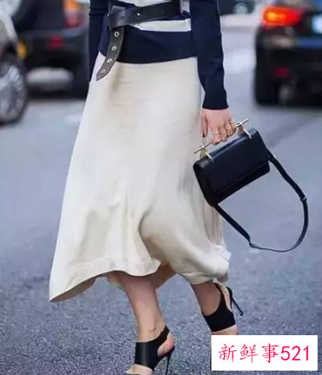 鞋跟多高显腿长