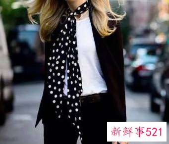 窄丝巾的20种系法图解