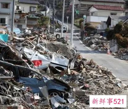 梦见地震房子倒塌但是安全躲开