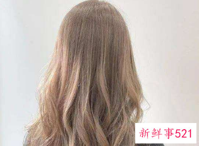 染什么颜色的头发最自然