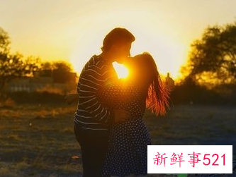 喜欢亲你耳朵的男人是怎样的