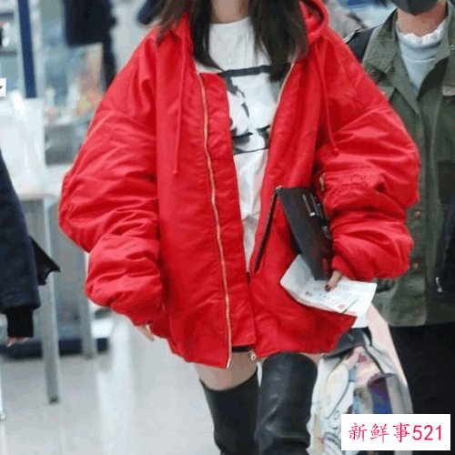 红色配什么颜色好