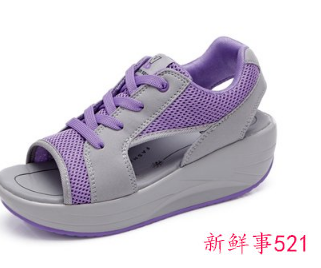 去海边适合穿什么颜色的拖鞋