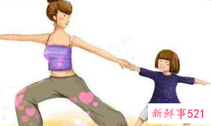 不同时期的亲子瑜伽