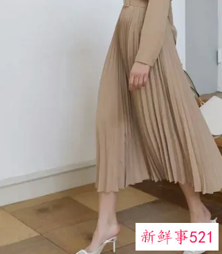 夏天穿长裙配什么鞋子女