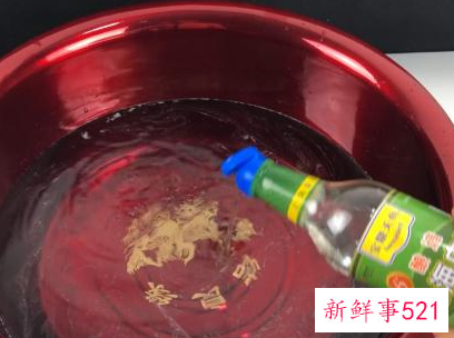 怎样清洗羽绒服又干净又简单