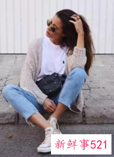 女生束脚裤配什么鞋子