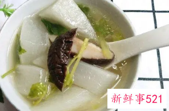 萝卜蘑菇汤的做法