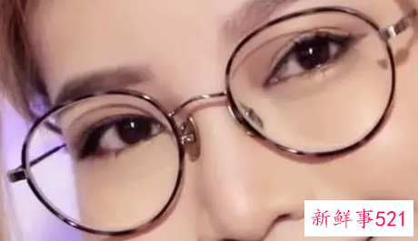 眼镜MM如此妆容让你不爱不行