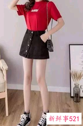 牛仔裙套装搭配什么鞋子