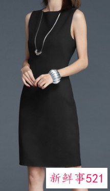 小黑裙的搭配方法