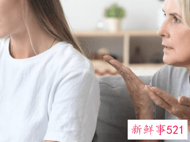 遇到强势的老人应该如何应对