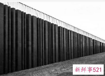 梦见从墙上跳下来是什么意思