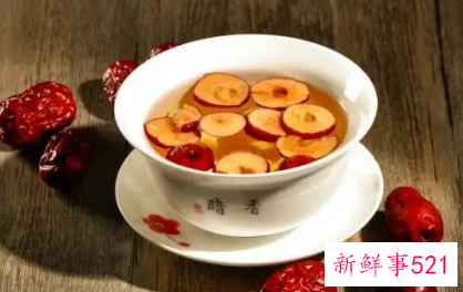 红枣泡水喝能用开水吗