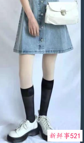 牛仔裙套装搭配什么鞋子