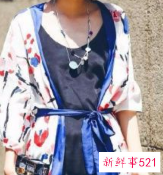 白色连衣裙搭配什么外套好看图片