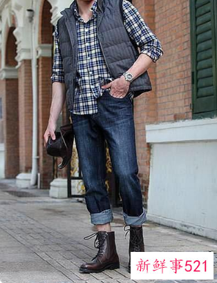 男士皮靴配牛仔裤图片