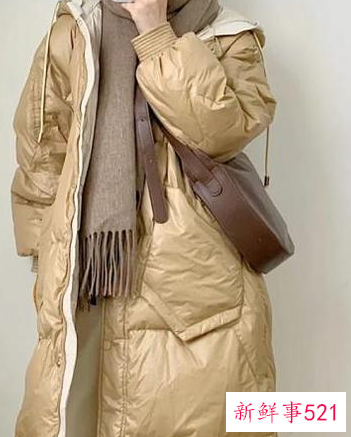 冬天穿羽绒服配什么裤子