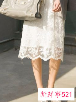 百褶裙搭配什么鞋