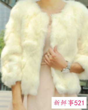 白色连衣裙搭配什么外套好看图片