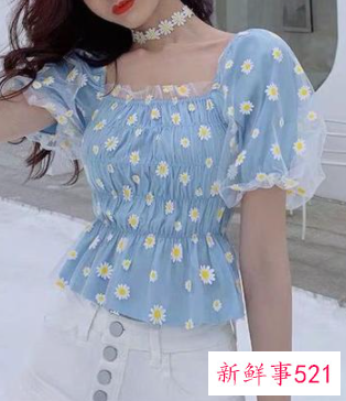 平胸怎么穿衣服好看