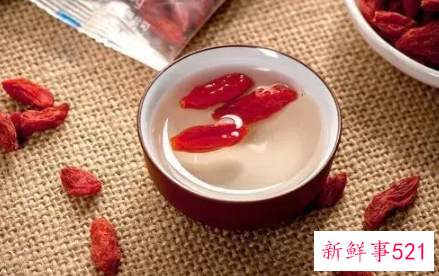 每天喝枸杞茶的好处与坏处