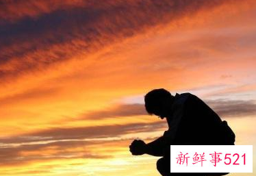 恋爱男朋友不发朋友圈