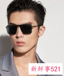 搭配西装的发型