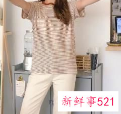 女学生夏季衣服搭配