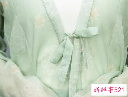 怎么穿齐胸襦裙不会掉