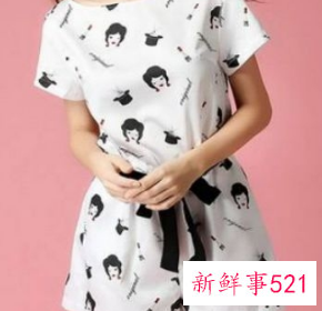 女学生夏季衣服搭配