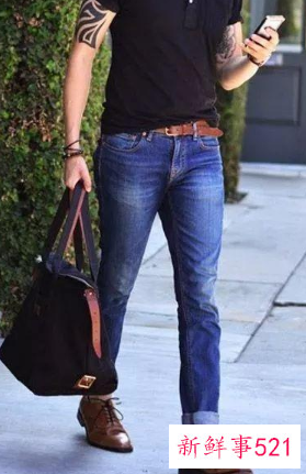 男士皮靴配牛仔裤图片